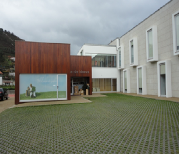 Lar de Idosos e Creche